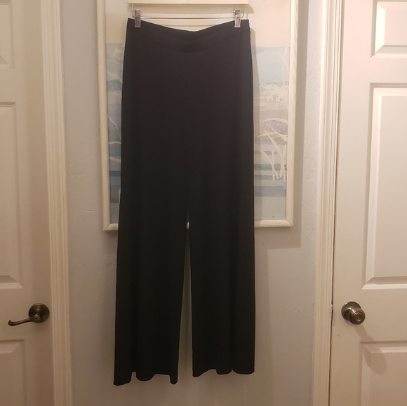 Tommy Bahama Pants - Tommy Bahama Women’s Matte Jersey Black Beach Pants - Size S